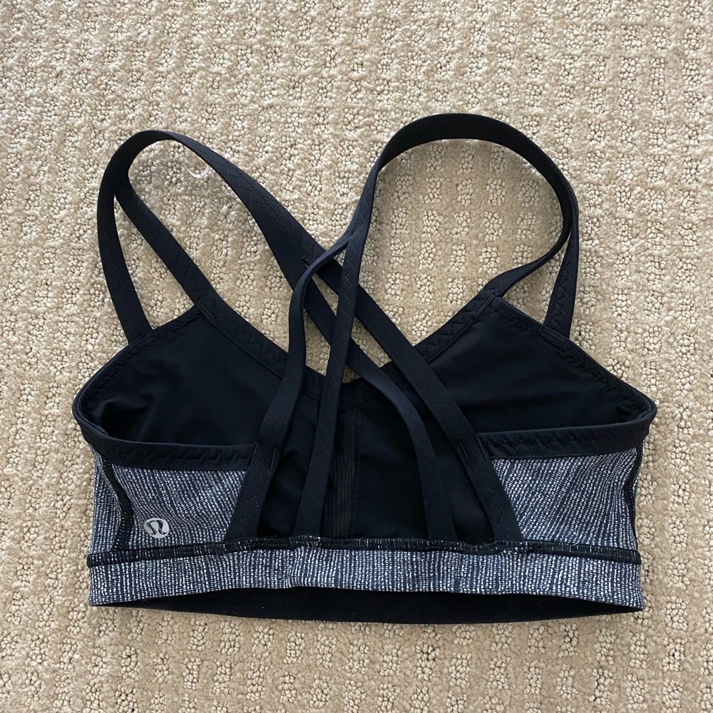 Lululemon Size 2 Bra - Picture 2 of 2